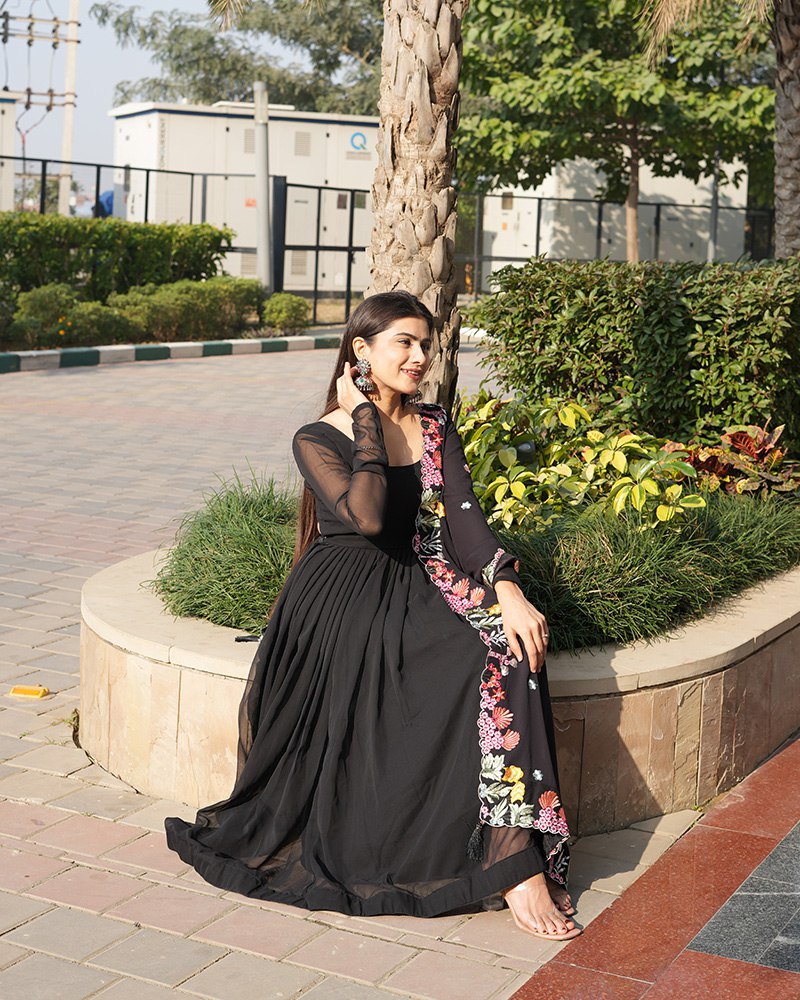 Khushi Verma in Black Colour Backless Anarkali Three Piece Suit