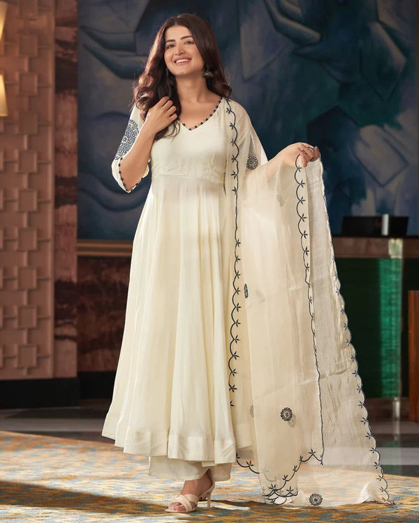 White Color Georgette Three Piece Anarkali Suit